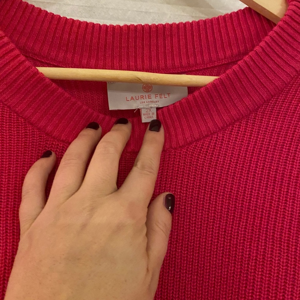 Magenta knit mock turtleneck with bell sleeves - Picture 4 of 4